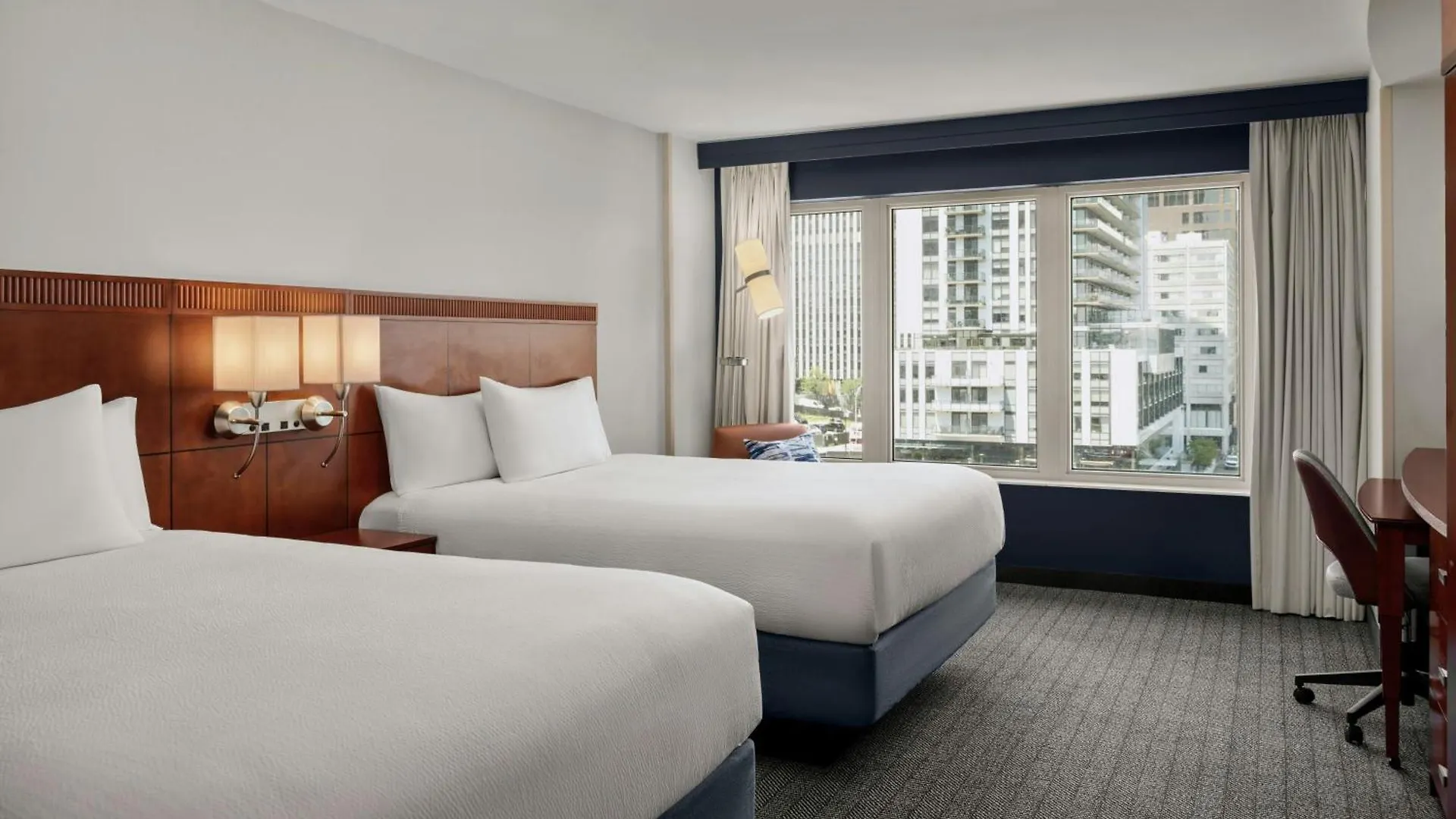 Hotel Courtyard By Marriott Halifax Downtown 3*,
