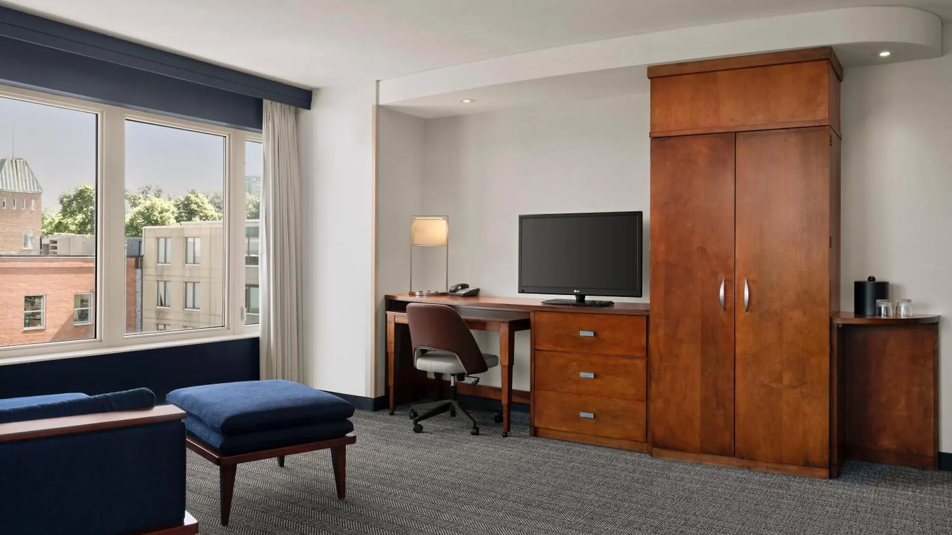 Courtyard By Marriott Halifax Downtown Hotel